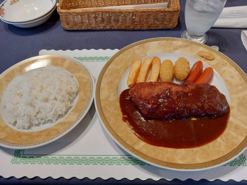 ビストロアデンチキンカツ