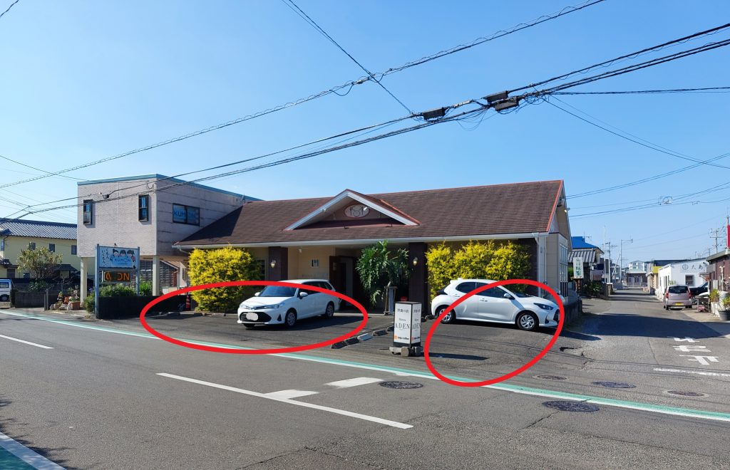 ビストロアデン駐車場